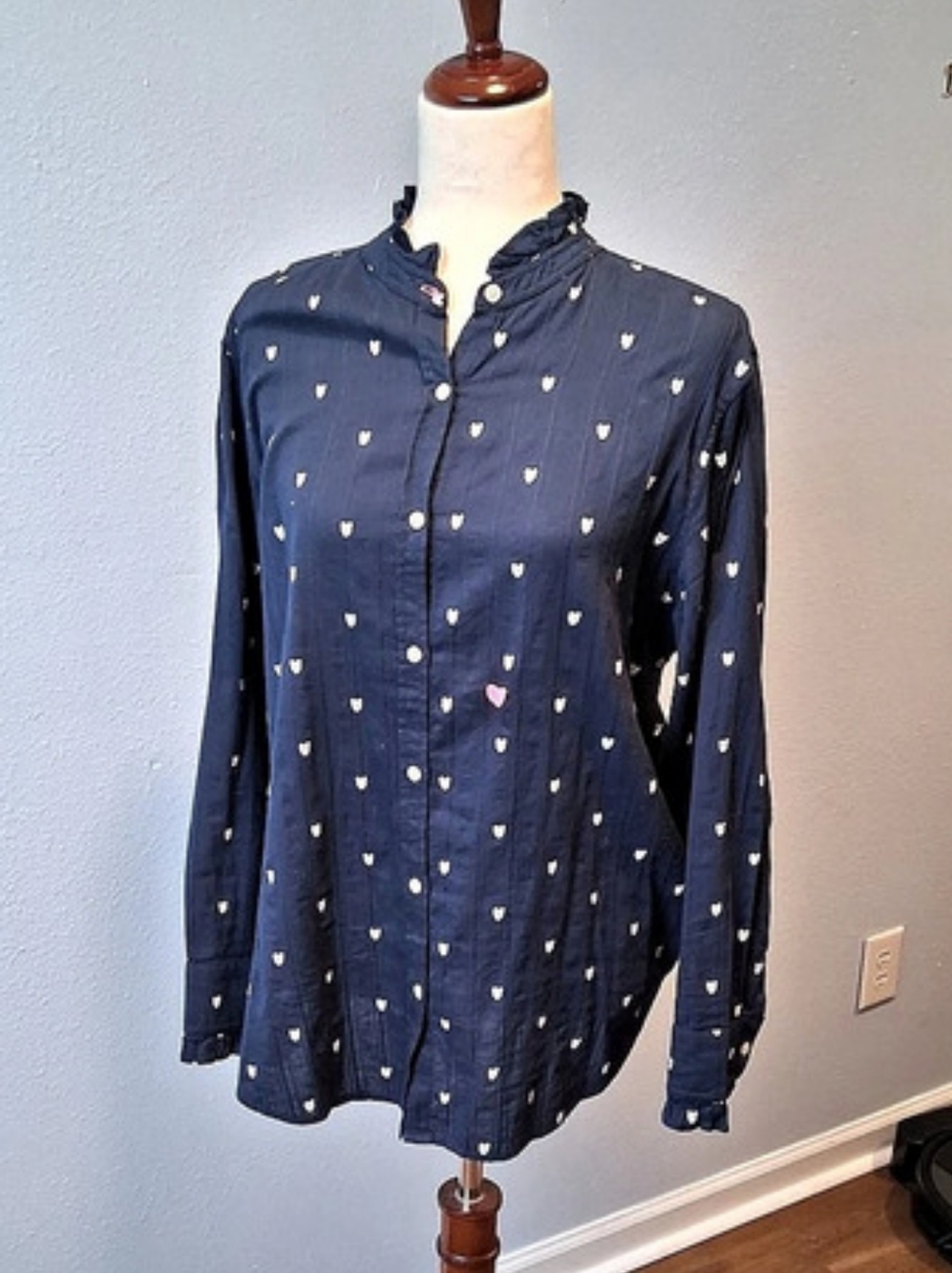 Kerri Rosenthal Navy and White Shirt Heart Print Button Down Size Medium